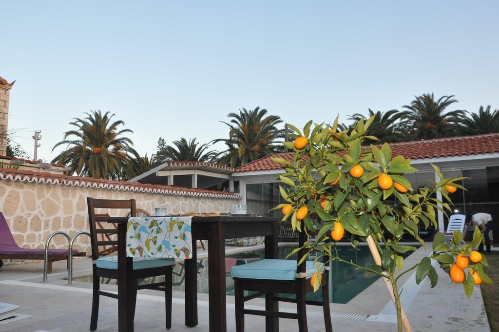 Bellapietra Hotel Alacatı Bagian luar foto