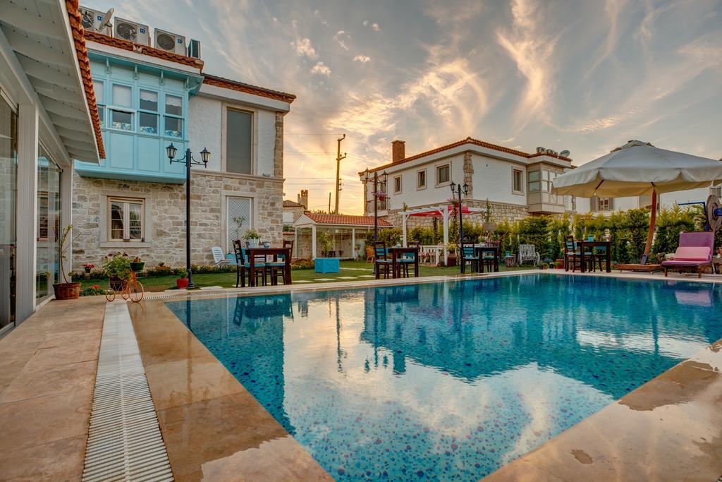 Bellapietra Hotel Alacatı Bagian luar foto