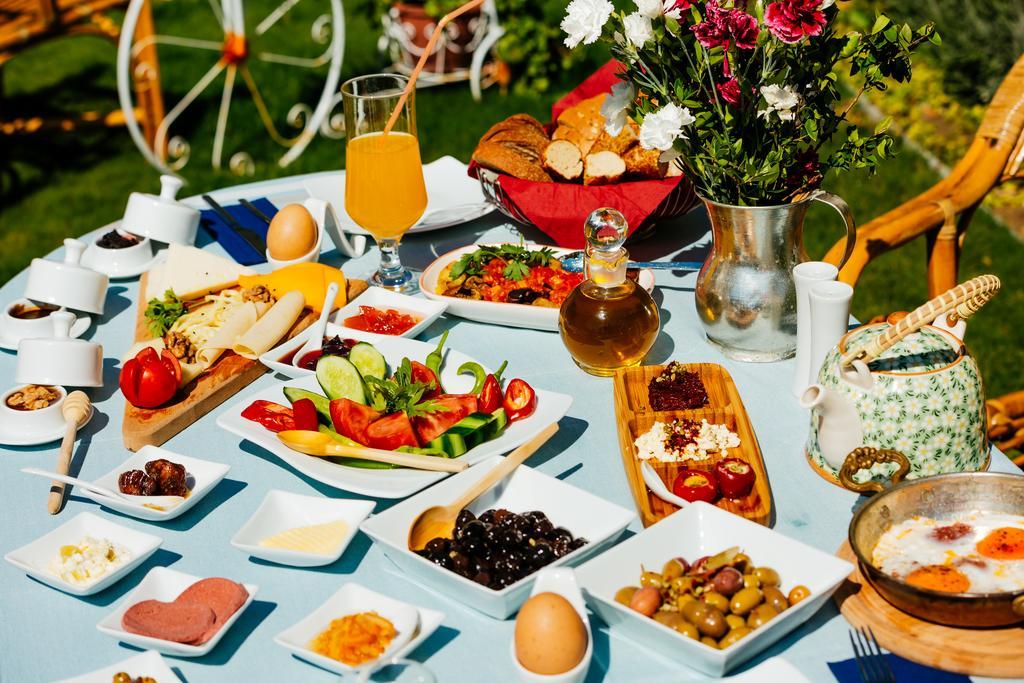 Bellapietra Hotel Alacatı Bagian luar foto