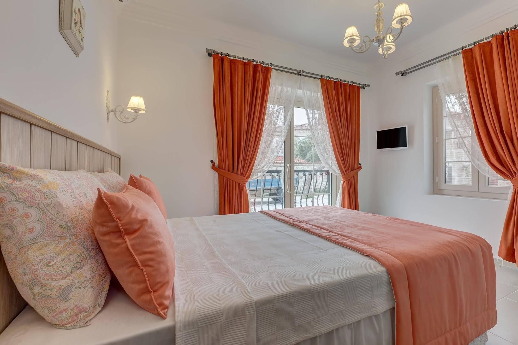 Bellapietra Hotel Alacatı Bagian luar foto