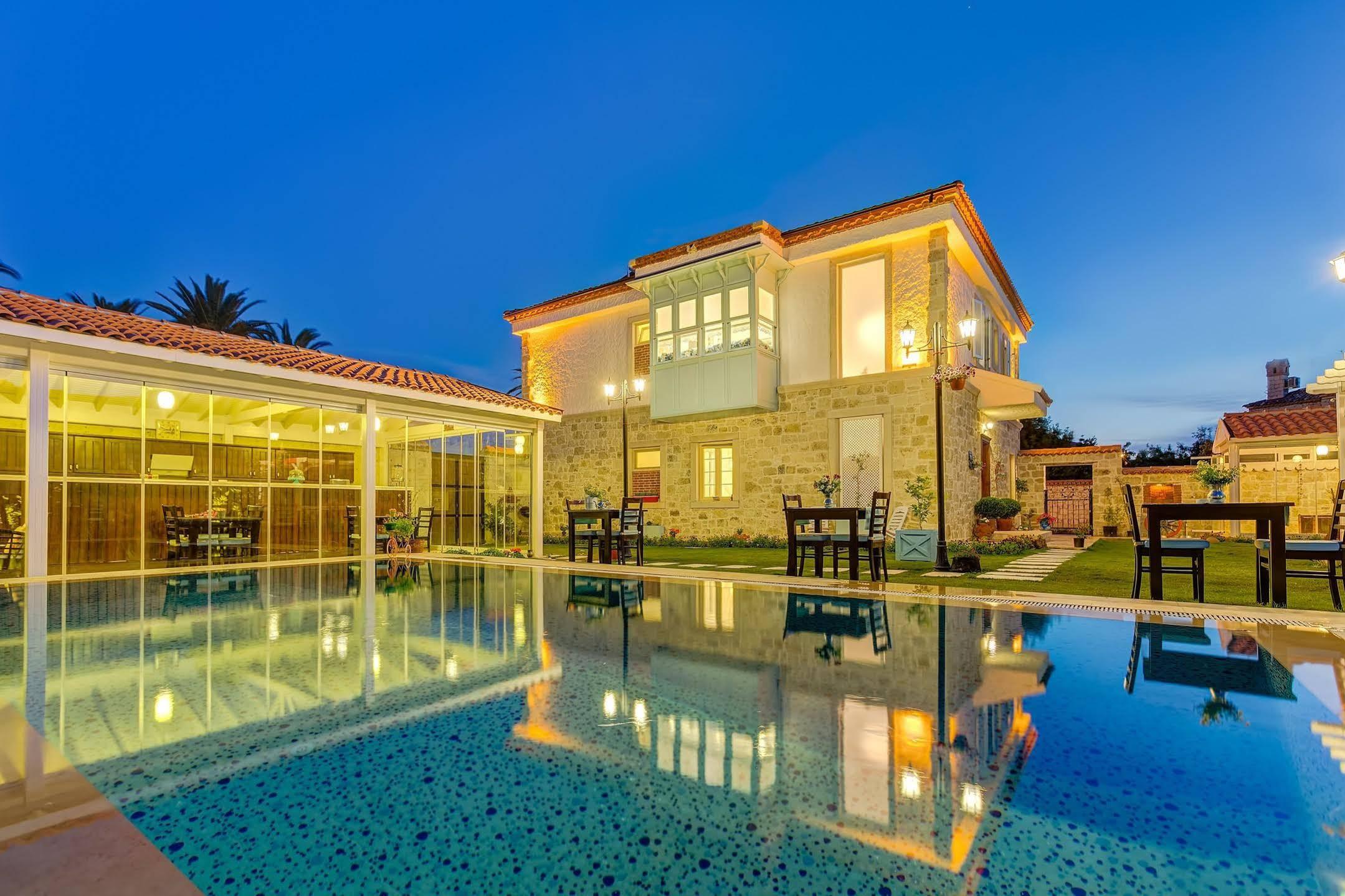 Bellapietra Hotel Alacatı Bagian luar foto